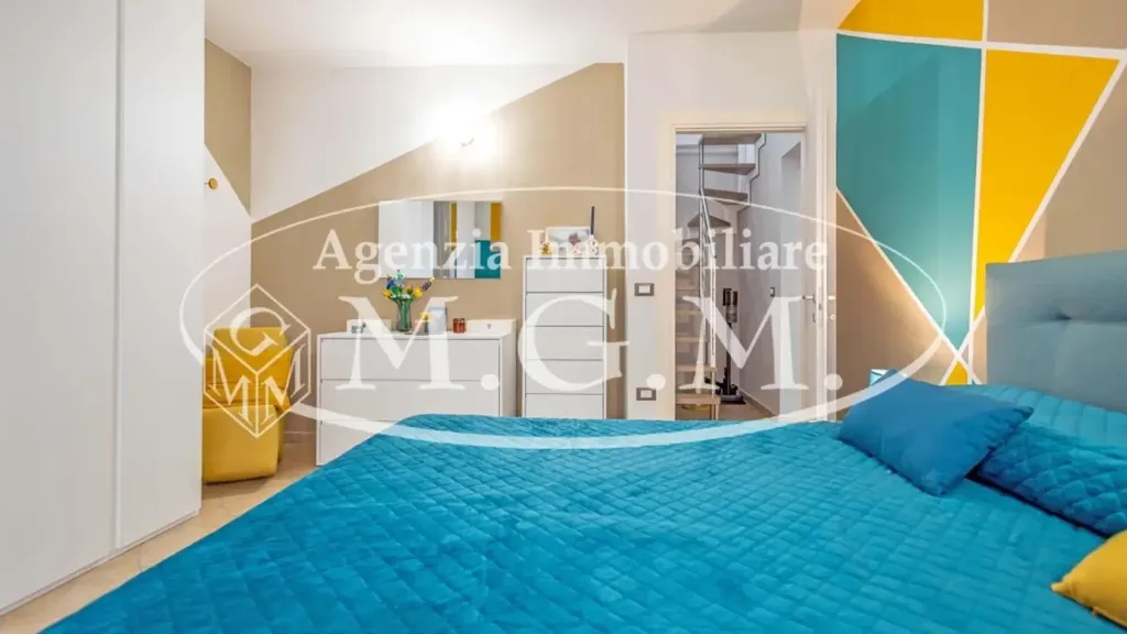 Chambres - Modernised Apartment with Mansard in Lavaiano