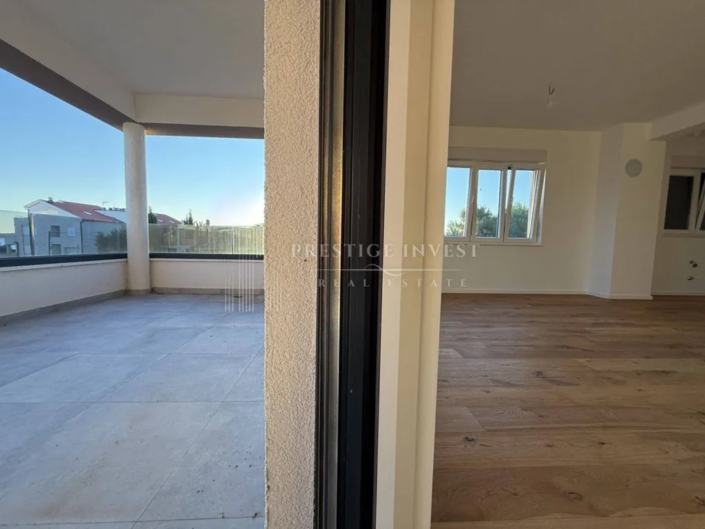 Elutuba - Penthouse with Sea View in Sukošan