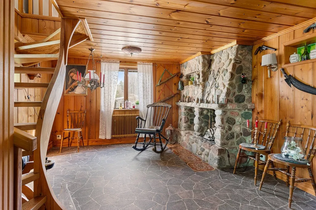 Elutuba - Villa with Workshop in Söräng