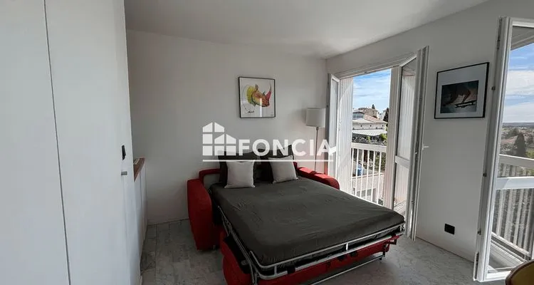 1-toaline korter asukohas Nîmes
