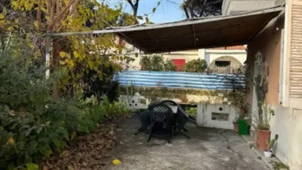 Terrasse - Divisible Villa with Sea Access in Mondragone
