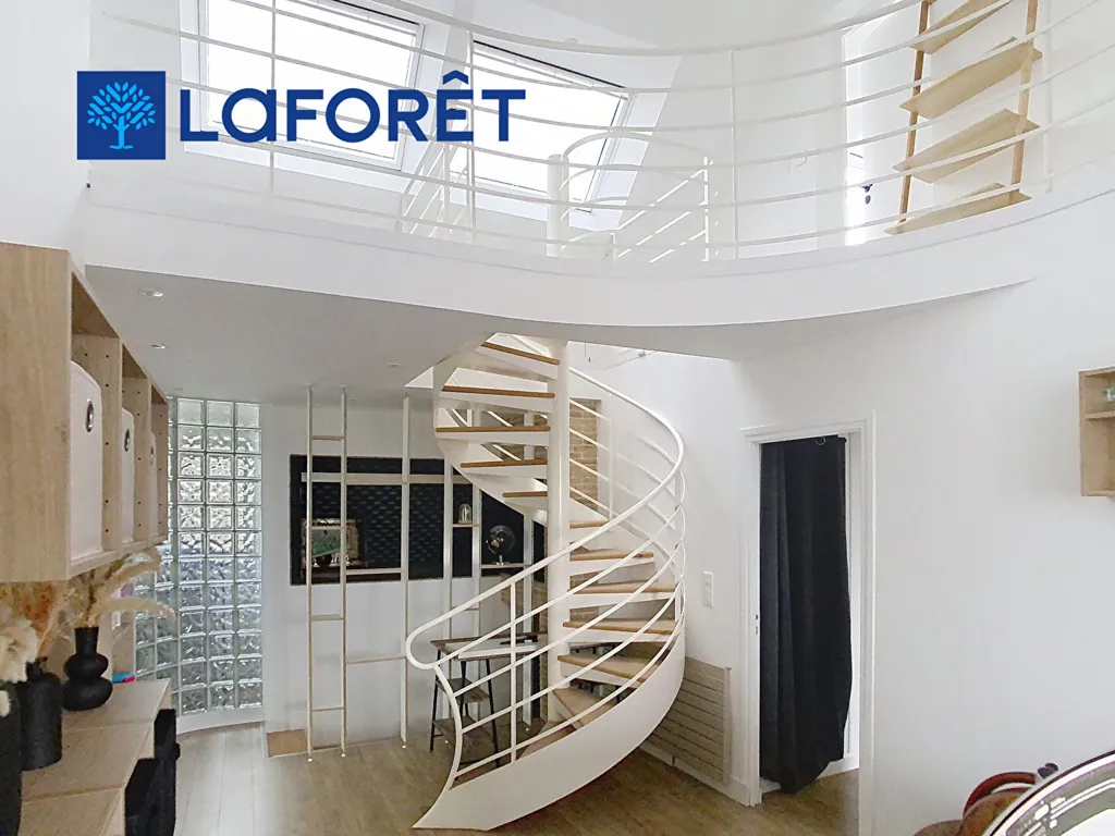 Stanze - Duplex Apartment with Multi-Exposure in Hennebont