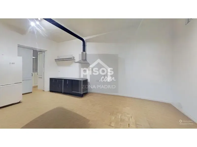 Cuisine - Apartment with Balconies to Plaza de Chueca, Madrid