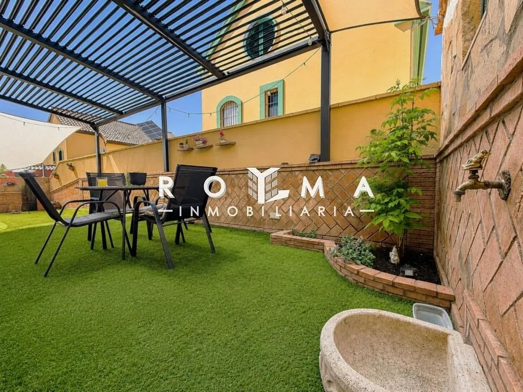 Terrasse - Pareded Chalet with Garden in Montequinto