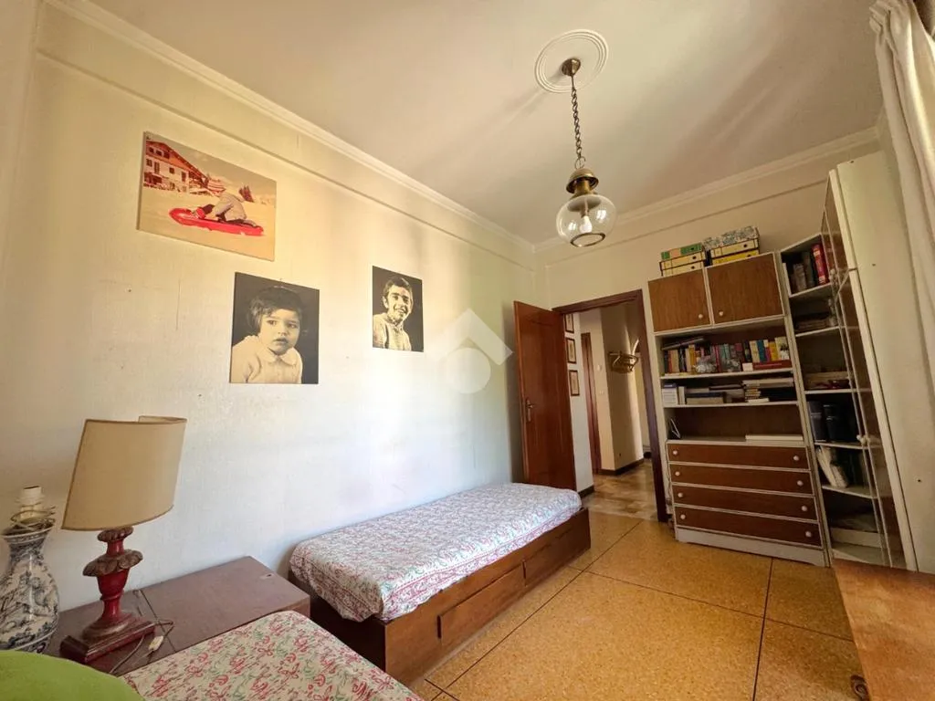 Magamistoad - Fourth Bedroom Flat with Balcony in Bolzaneto