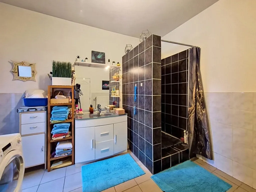 Salles de bain - Maison 4 Façades avec 2 Logements à Orp-Jauche