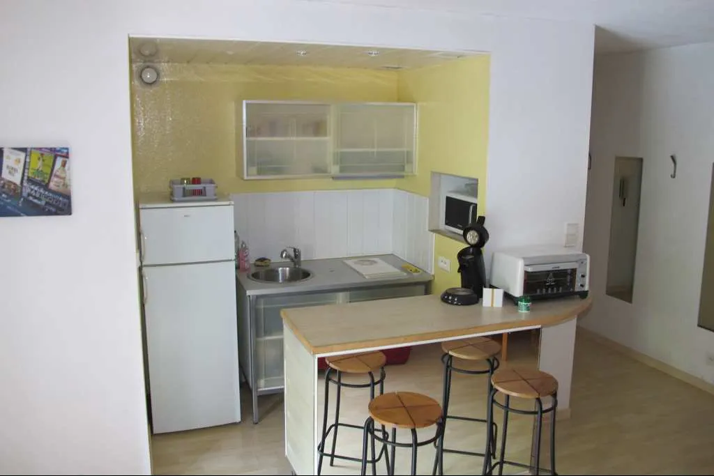 Köök - Secure 2-Bed Flat with Terrace in Toulouse