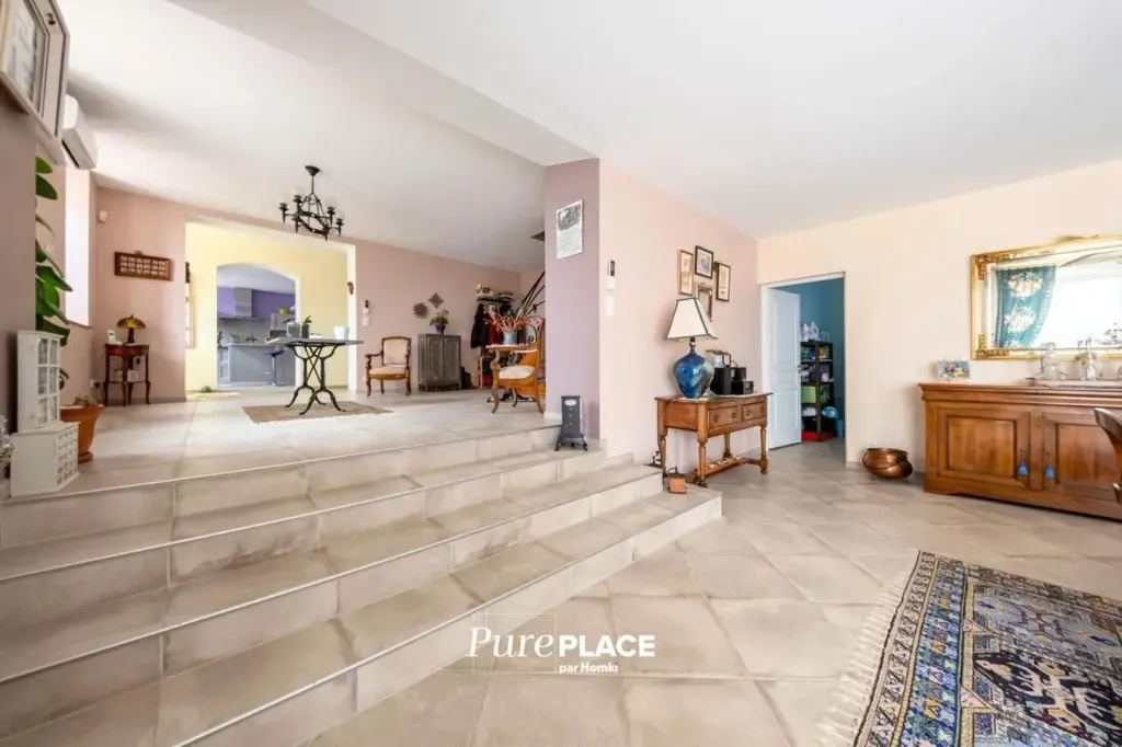 Hallway - Renaissance Villa with Pool in Auterive
