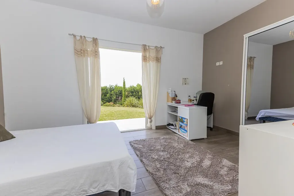 Chambres - Maison Contemporaine avec Piscine au Nord de Pau