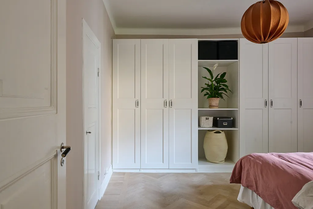 Chambres - Charming 2.5-Bedroom Flat with Garden View in Hornstull