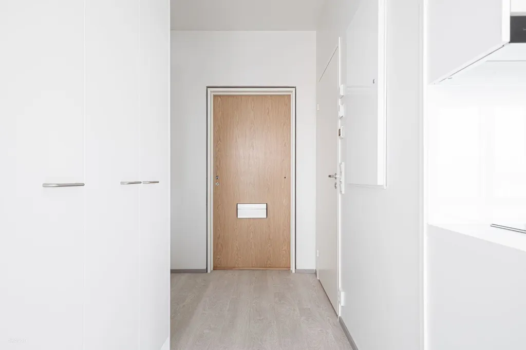 Entrée - Modern Flat with Balcony in Linnakaupunki
