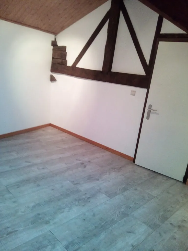 Toad - Duplex Apartment in Florenville Centre