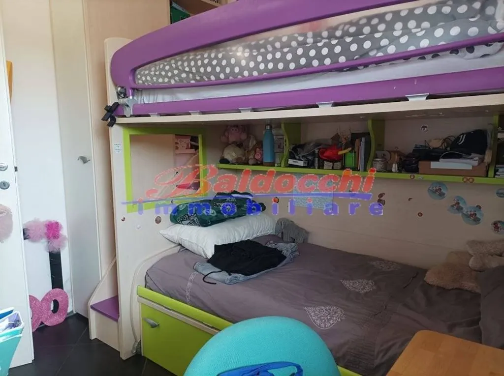 Camere da letto - Duplex con terrazzo in zona residenziale a Fano