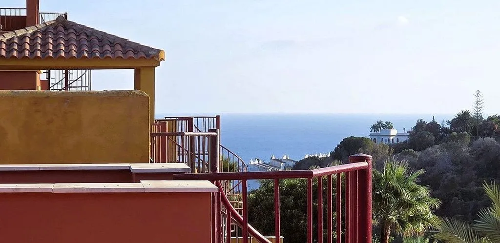 Rõdu - Duplex with Pool in Casco Antiguo