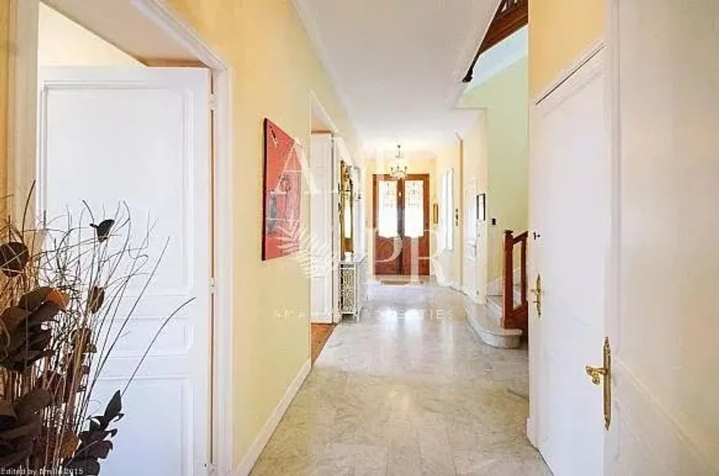 Entrée - Villa Belle Époque avec Piscine à Cannes