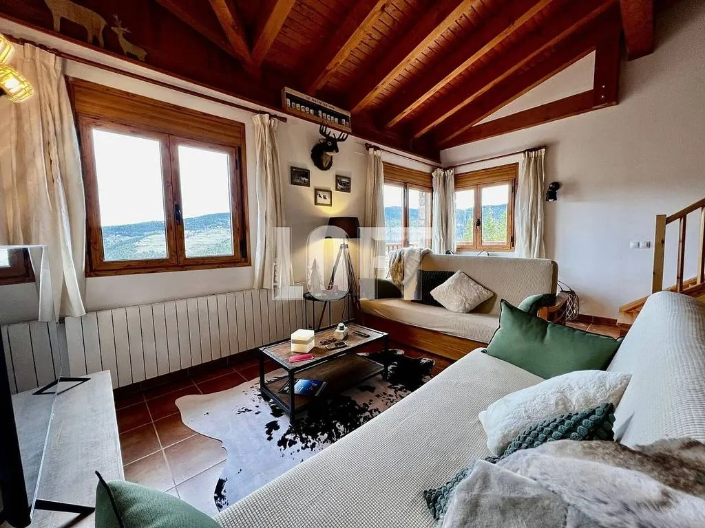 Séjour - Duplex Apartment with Pool in Alp