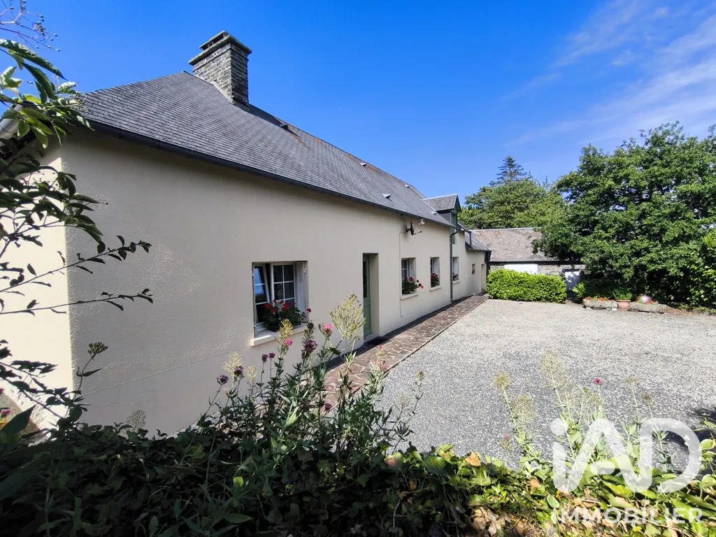 Exterior - Character House with Garden in Condé-sur-Vire