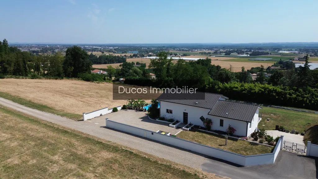 Õhuvaade - Contemporary Villa with Pool near Marmande
