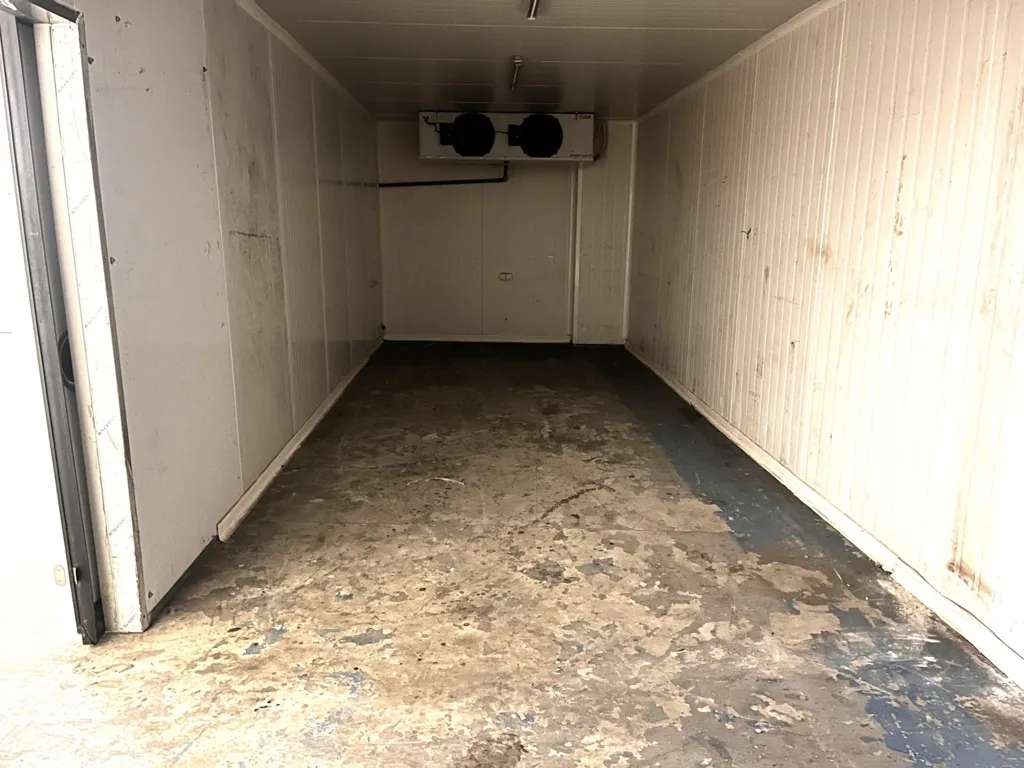 Buanderie - Entrepôt avec Chambre Froide à Lille Centre