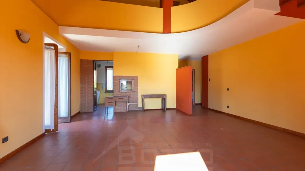 hallway_entrance