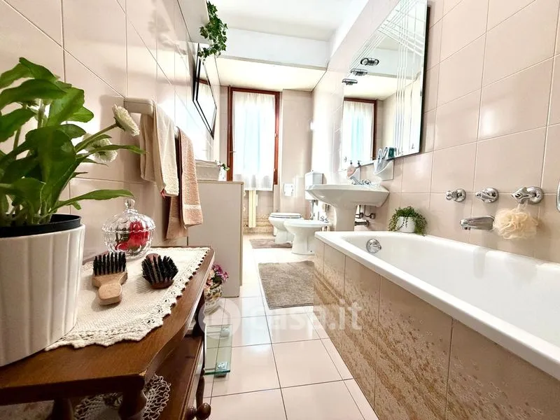 Salles de bain - Five-Bedroom Apartment with Terrace in Florence