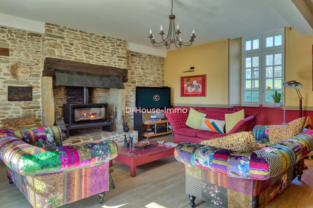 Elutuba - Stone House with Pool in Normandy Countryside