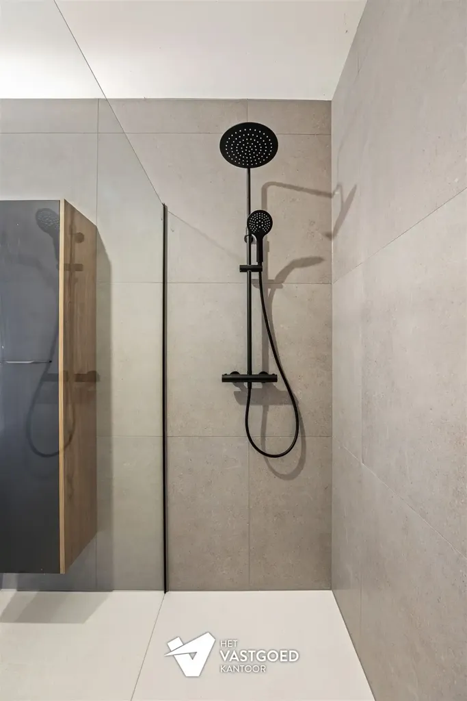 Bagni - Newly Built Apartment with Garden in Ham