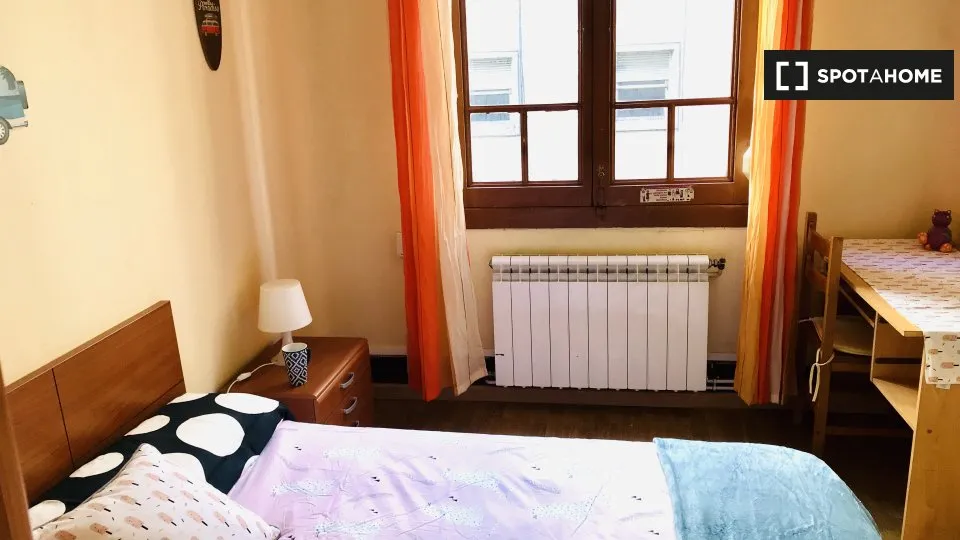 Magamistoad - Furnished Room in Shared Flat, Vigo