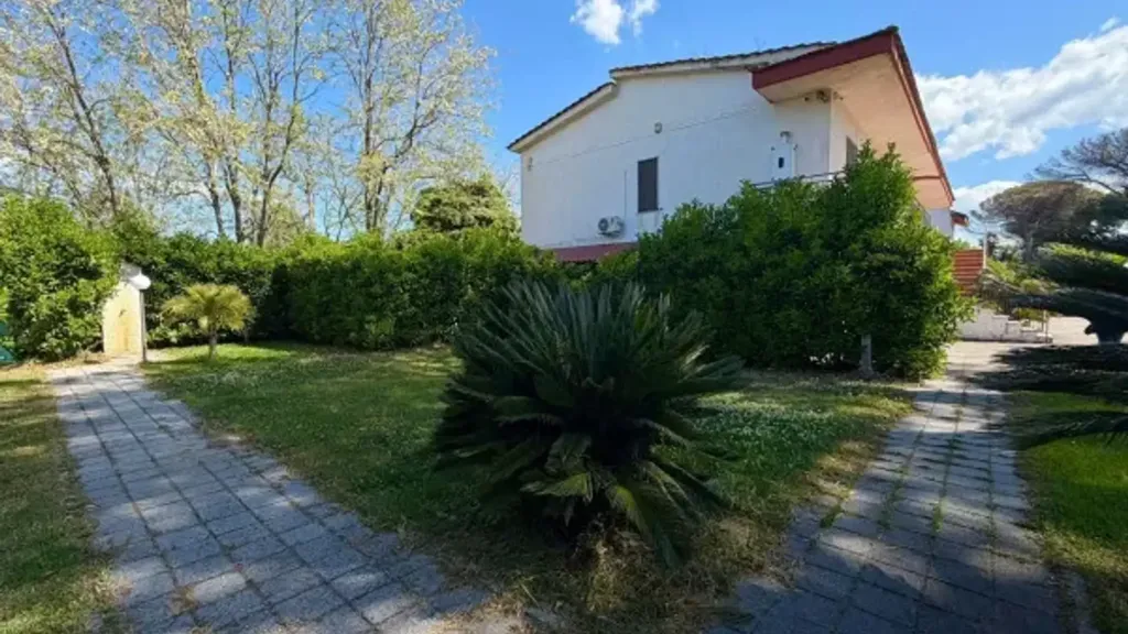 Aed - Terraced Apartment with Sea Proximity in Capaccio