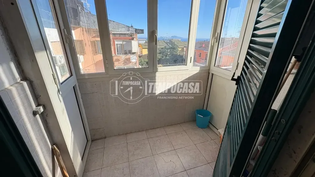 Balcony - Bright Bilocale with Balcony in Arenella, Naples