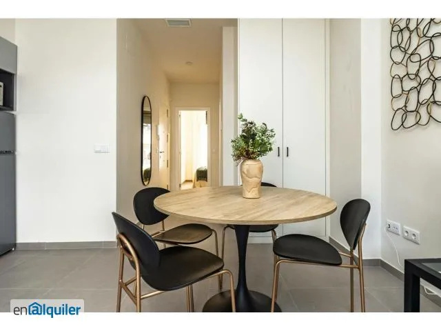 Dining Room - Modernised One-Bedroom Apartment in Valencia