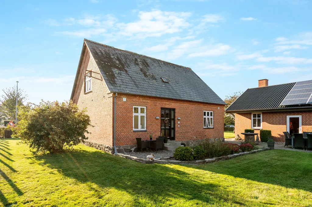 Extérieur - Architectural Villa with Workshop in Korinth