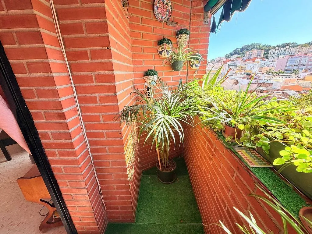 Rõdu - Corner Flat with Panoramic Views in Málaga Centre
