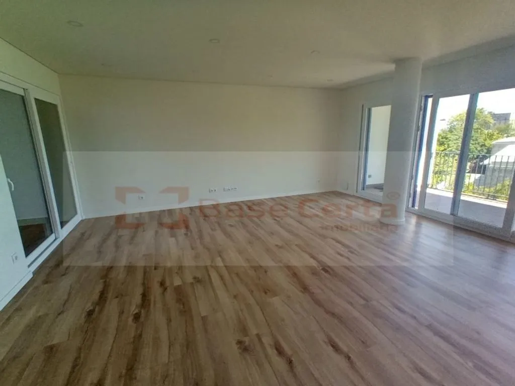 Elutuba - Luxury Flat with Private Parking in Almada Velha