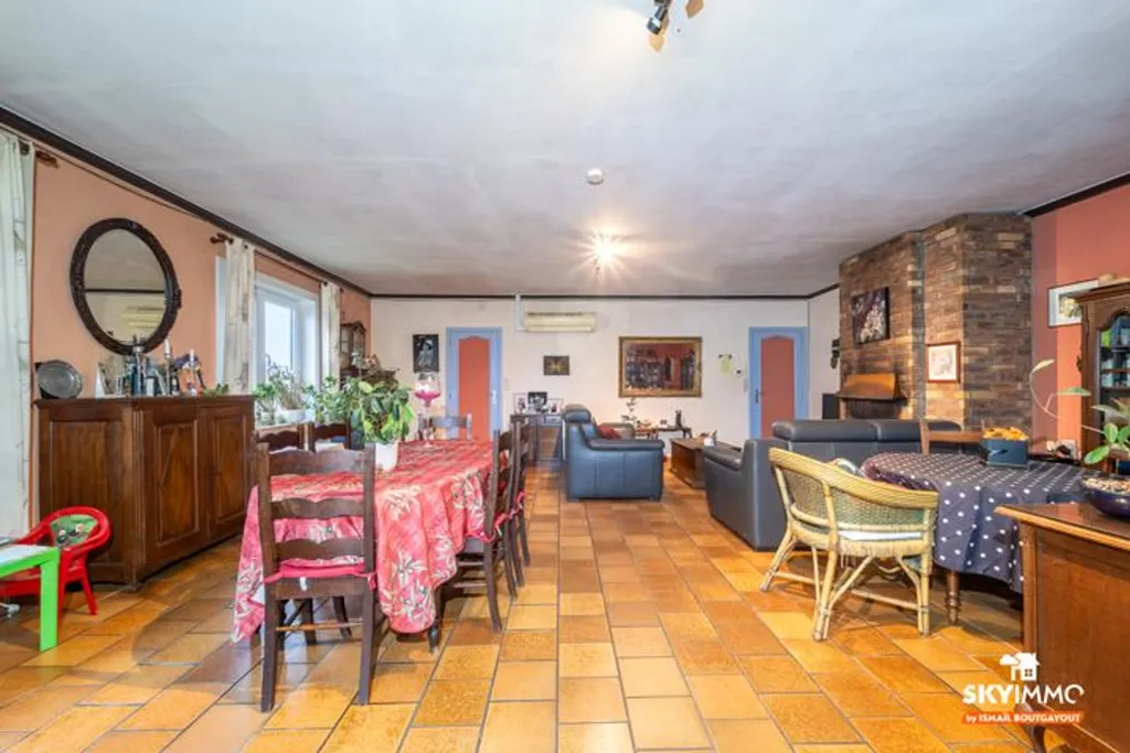 Söögituba - Bungalow with Spacious Garden in Juprelle
