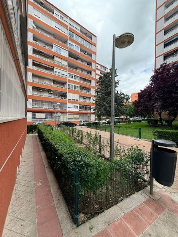 Jardin - Flat with Terrace in El Naranjo, Fuenlabrada