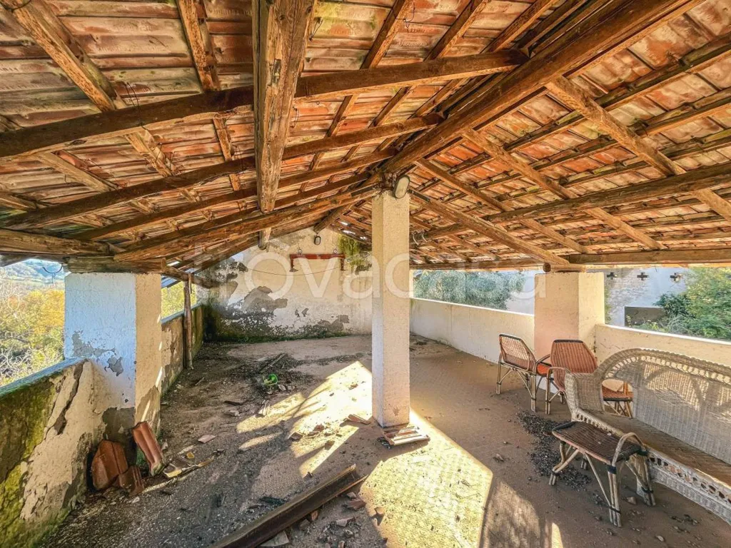 Terrasse - Rustic Villa to Renovate with Panoramic Terrace in Configni