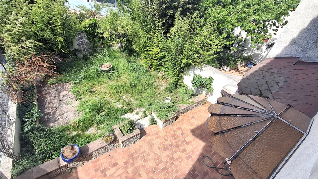 Aed - Semi-Detached House with Garage in Castor Isabella