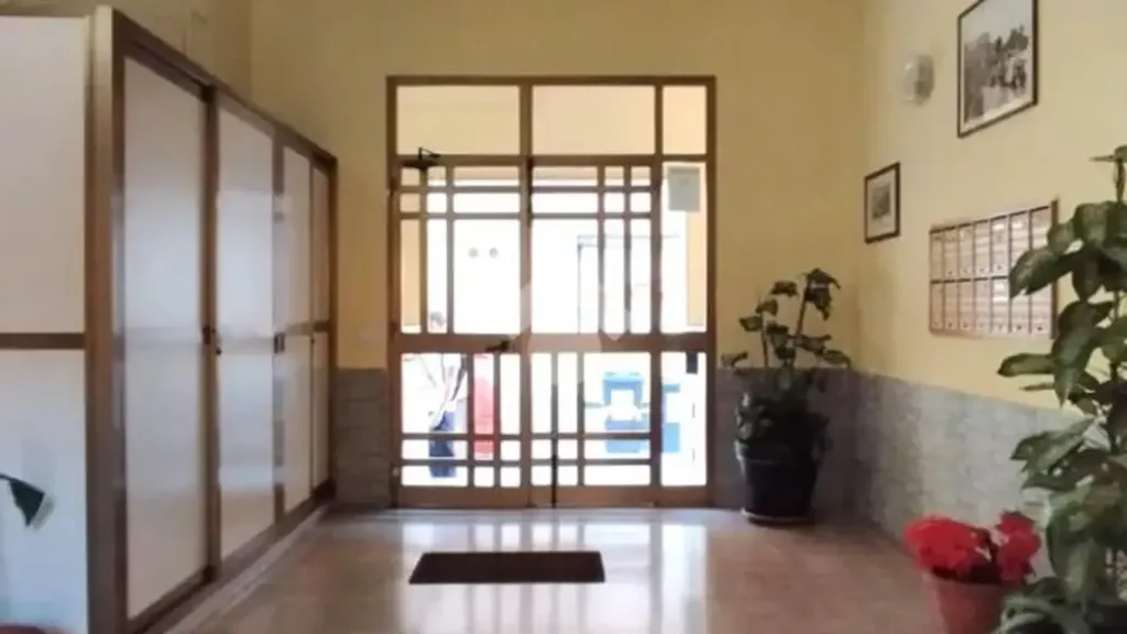 Esik - Spacious Flat with Terraces in Palermo Centre