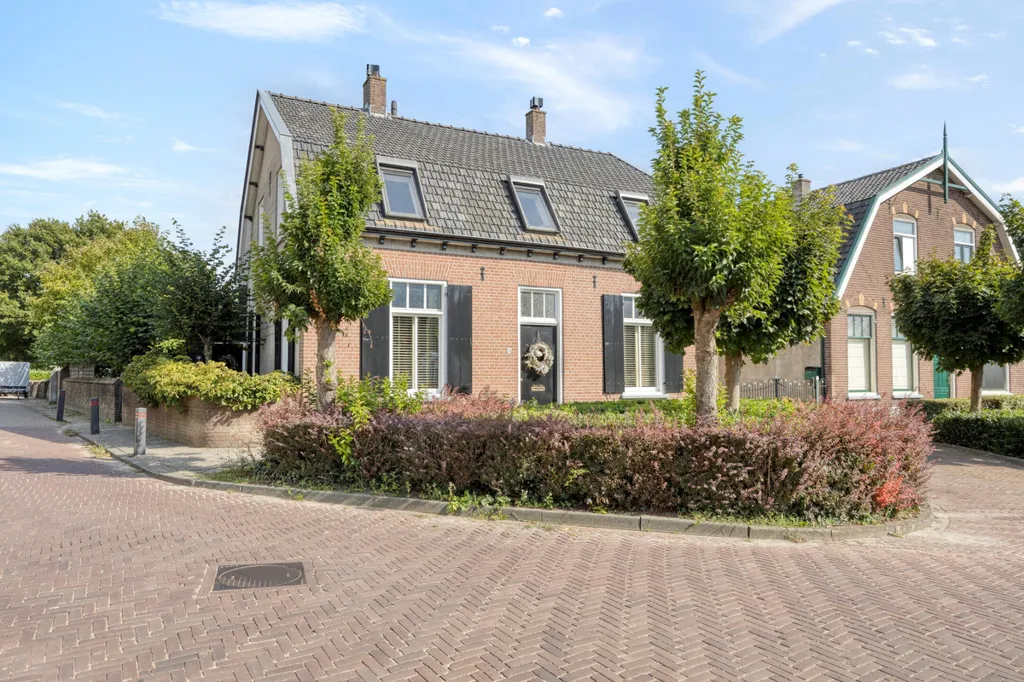 Esterno - Historic House with Dachshaus in Lienden