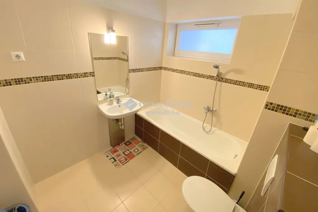 Salles de bain - Apartment with Balcony in Nyíregyháza