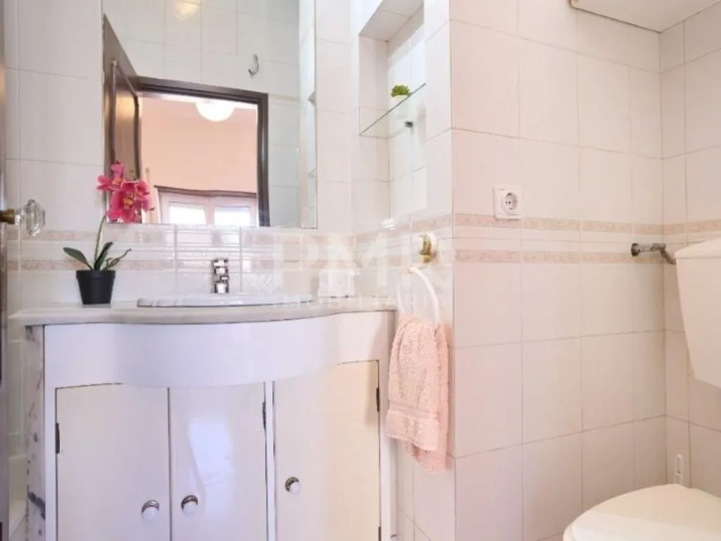 Vannitoad - Luxury Flat with Two Fronts in Lisbon
