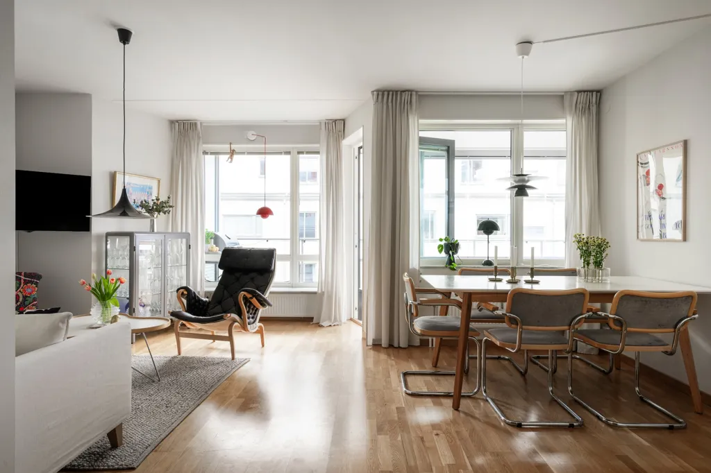 Dining Room - Apartment with South-West Balcony in Nya Gård