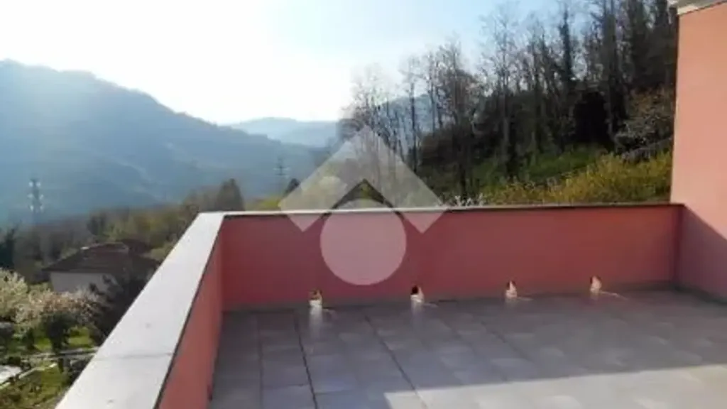 Terrasse - Villa with Terrace and Garden in Serra Riccò