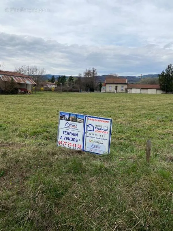 Aed - Plot with Garden in Champdieu