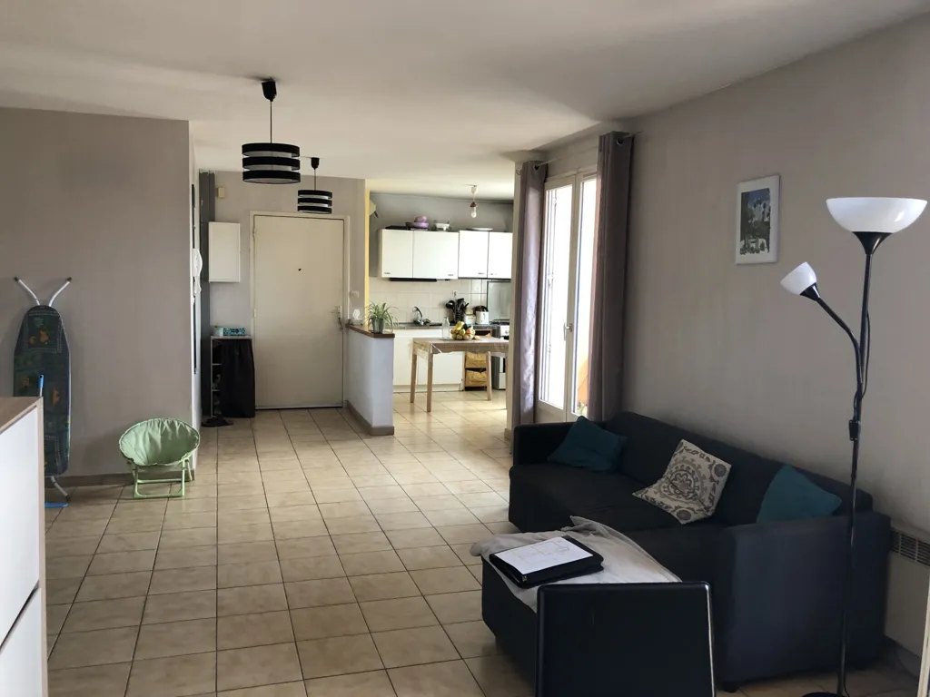 Elutuba - Apartment with Terrace in Saint-Rambert-d'Albon