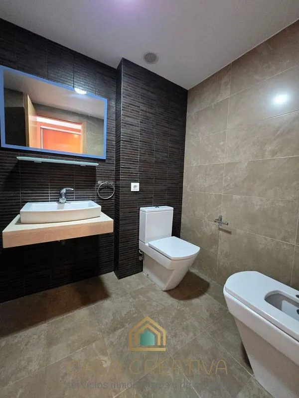 Bathrooms - Apartment with Balcony in Náquera