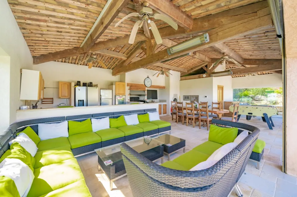 Elutuba - Contemporary Bastide with Pool in Quiet Setting