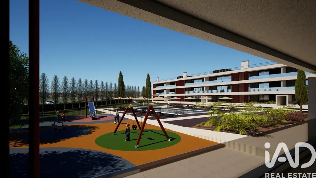 Aed - T3 Apartment in Condominium, Alcobaça