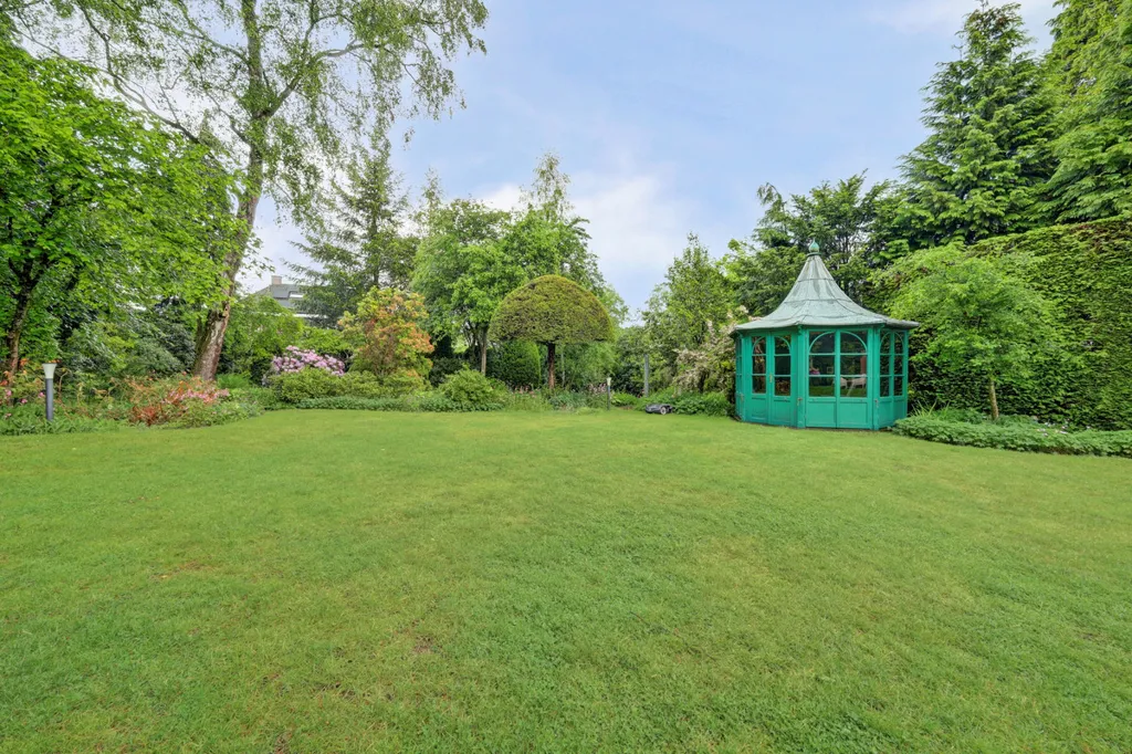 Jardin - Villa with Mature Trees in Ugchelen